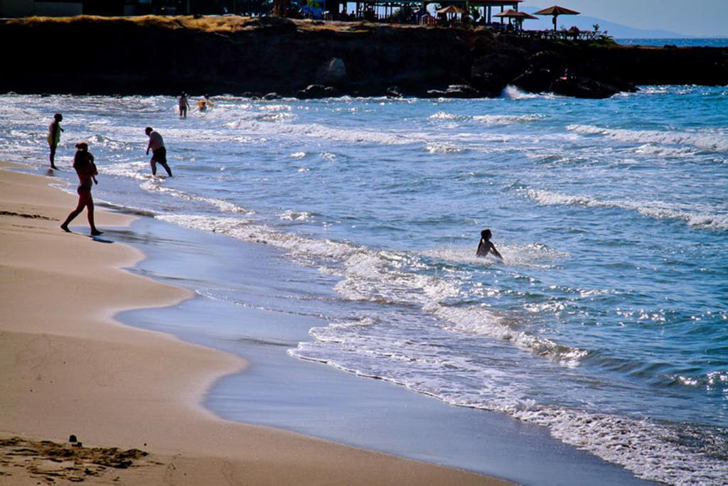 גובס Sea View Beachfront Villa Peri חדר תמונה
